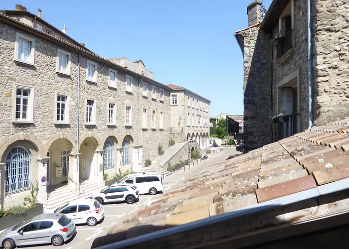 La Maison Du Chateau Au Calme Et Centrale